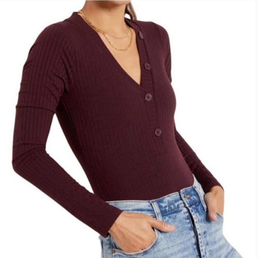 Good American Long Sleeve Ribbed Henley Button Front Bodysuit Maroon size Medium